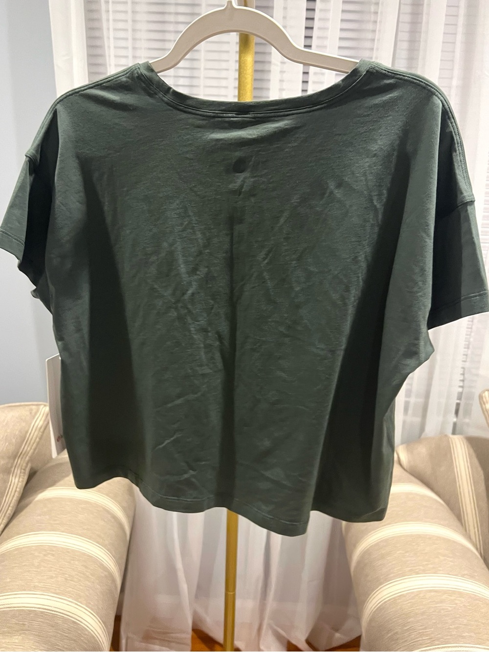 NWT LULULEMON CATES TEE - Picture 2 of 4
